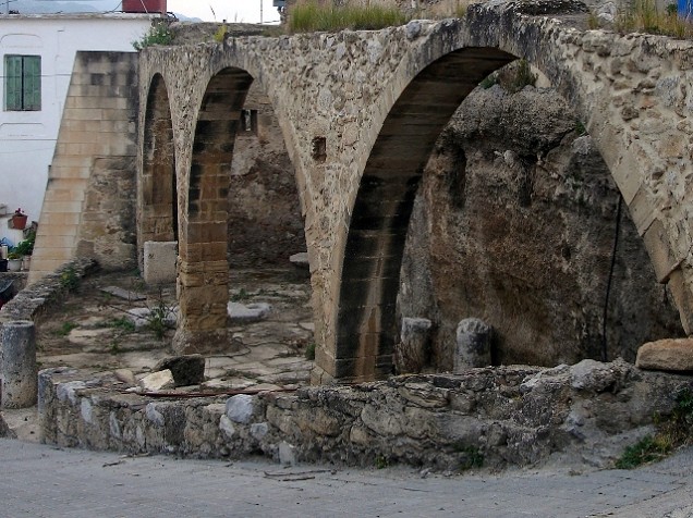 Antiker Aquädukt